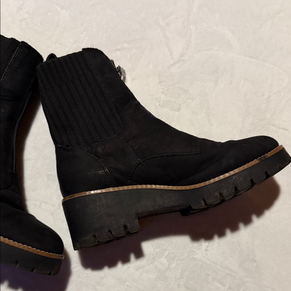 Blondo Black Ankle Booties - Picture 6 of 9